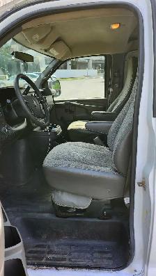 2010 GMC Savana Extended - Photo 10