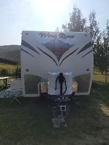 2013 Wind River 280RLS - GREAT COUPLE'S RV!! - Photo 4