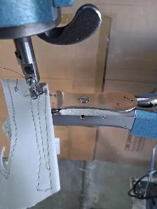 SINGER SEWING MACHINE  ELECTRIC - Photo 3