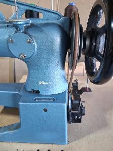 SINGER SEWING MACHINE  ELECTRIC - Photo 5