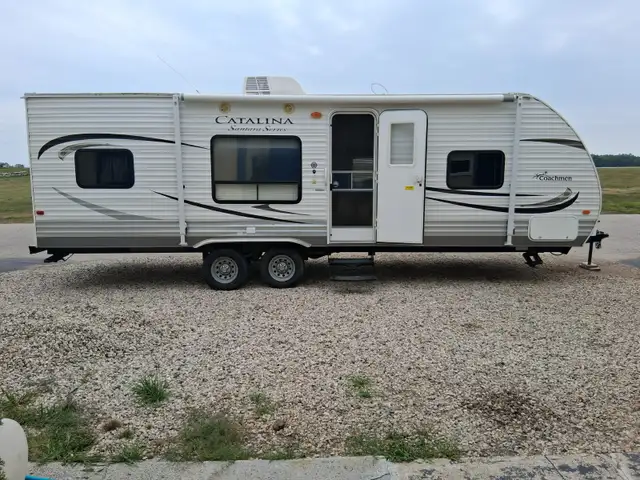 2013 27foot Coachman Catalina.