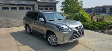 2017 Lexus LX570 - Photo 2