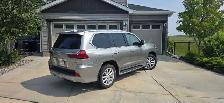 2017 Lexus LX570 - Photo 3