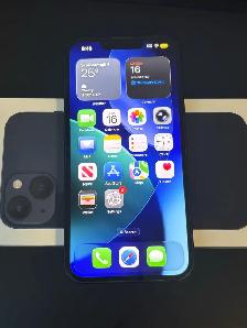 iPhone 13 Mint Condition - Photo 5