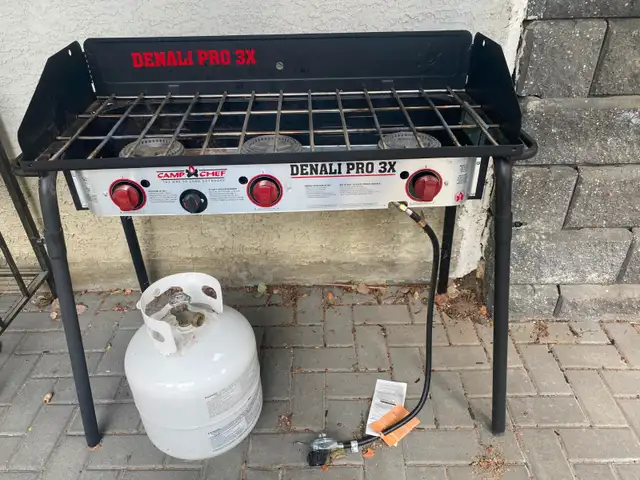 3 burner propane campstove
