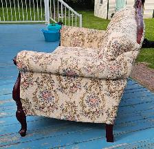 Love Seat - Photo 3