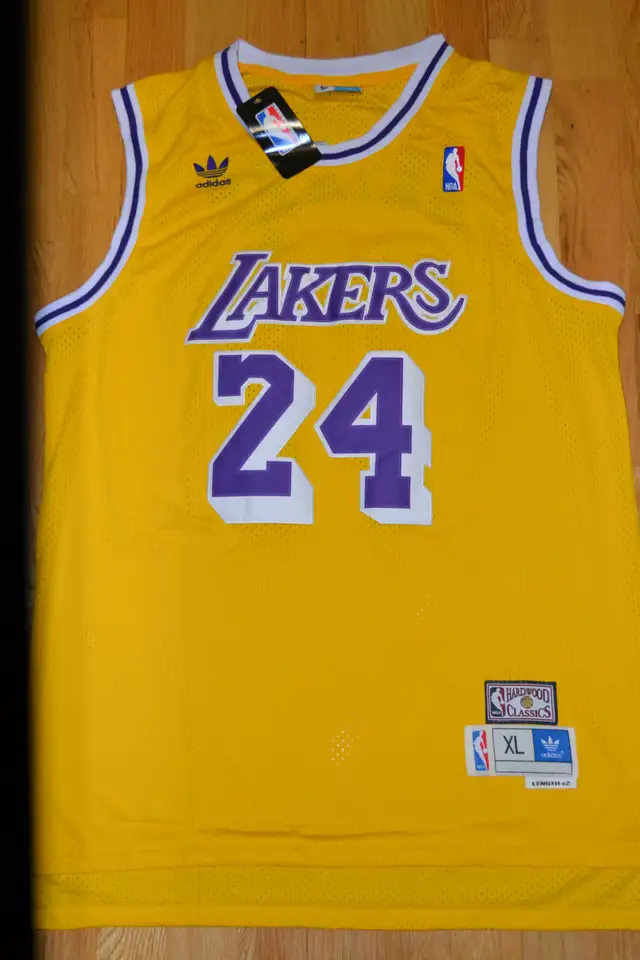 'New w/ Tags Kobe BRYANT All Embroidered Jersey'