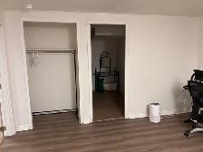1 bed 1 bath basement for rent - Photo 2