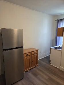 Bachelor Unit in Downtown Middleton - Photo 3
