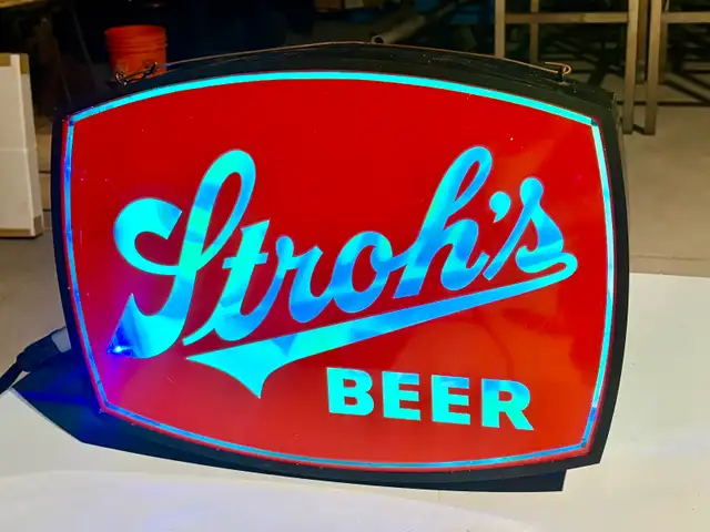 Vintage "Stroh’s Beer" Lighted Advertising Sign (c. 1960s)