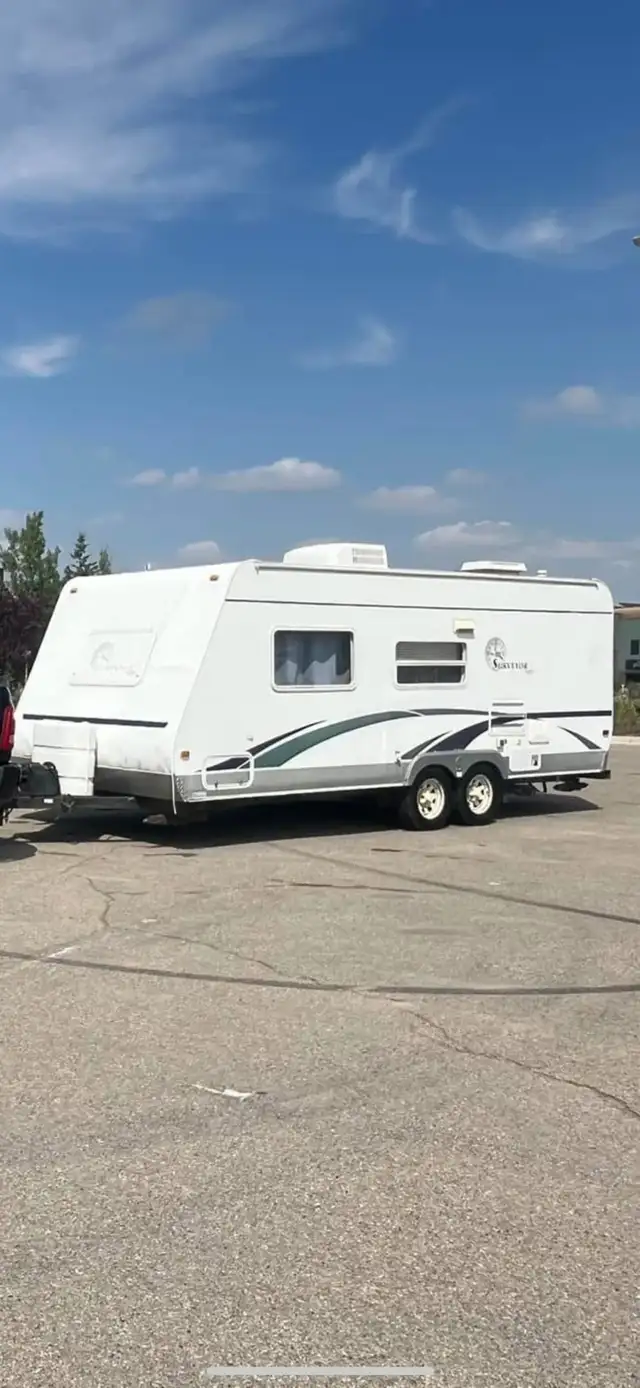 2005 Forest River Surveyor