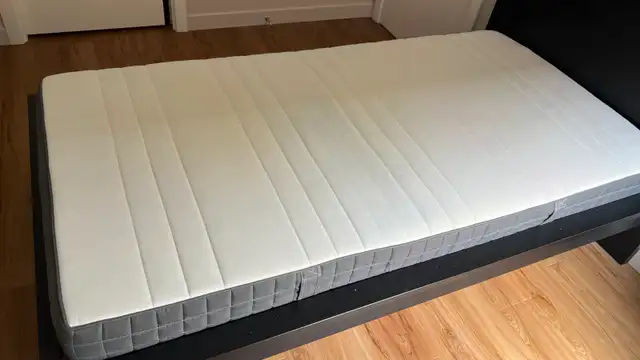 IKEA Twin Bed frame   Mattress   FREE Fitted Sheet
