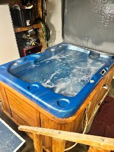 True north hot tub - Photo 2