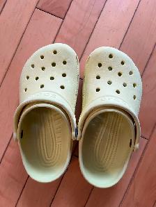 Crocs size 1 - Photo 2