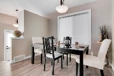 SHOW HOME QUALITY - 2 BED FULLY FURNISHED MAIN FLOOR HOME! - Photo 2