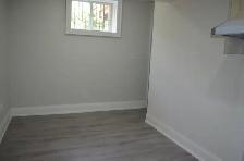 Clean Basement Room for Rent - Photo 2