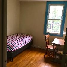 Prime Student Housing  5-Min Walk to UWindsor! - Photo 6