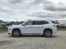 2026 Buick Enclave Avenir- Panoroof - Vented Seats - Demo/Used - Photo 10