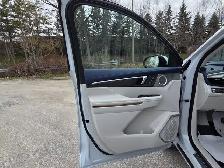 2026 Buick Enclave Avenir- Panoroof - Vented Seats - Demo/Used - Photo 20
