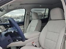 2026 Buick Enclave Avenir- Panoroof - Vented Seats - Demo/Used - Photo 23