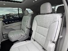 2026 Buick Enclave Avenir- Panoroof - Vented Seats - Demo/Used - Photo 43