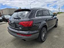 2011 Audi Q7 Premimum AWD | Backup Cam, Sunroof, Leather - Photo 4