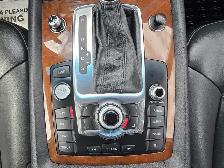 2011 Audi Q7 Premimum AWD | Backup Cam, Sunroof, Leather - Photo 16