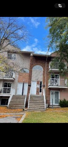 Beautiful 2-Story 964 Sq. Ft Condo for Rent – 2 Bdrms, 1.5 Bath - Photo 5