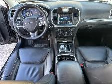 2018 Chrysler 300 300 Touring AWD - Photo 3