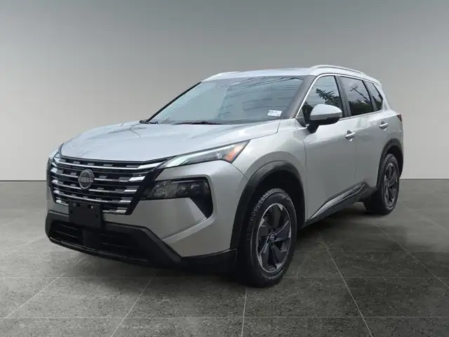 2025 Nissan Rogue SV Moonroof