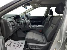 2025 Nissan Rogue SV Moonroof - Photo 12