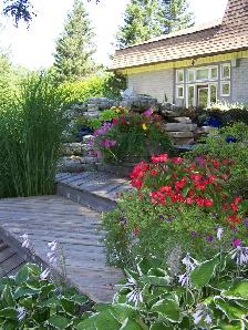 Lawn Maintenance/Landscape Labourer - Photo 4