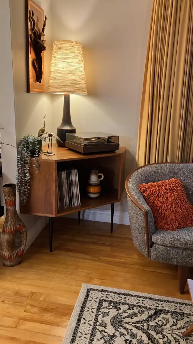 Mid century. TEAK TECK. Crédence d'angle, buffet, bahut disque v