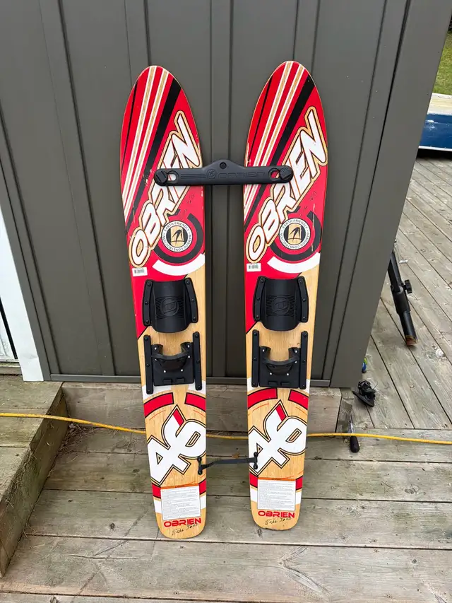 youth training water skis
