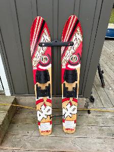 youth training water skis
