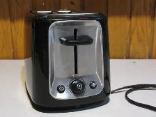 Toastmaster 2 Slice Toaster - Photo 8