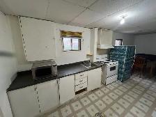 2 bedrooms basement  available for rent September 1st in Malton - Photo 2