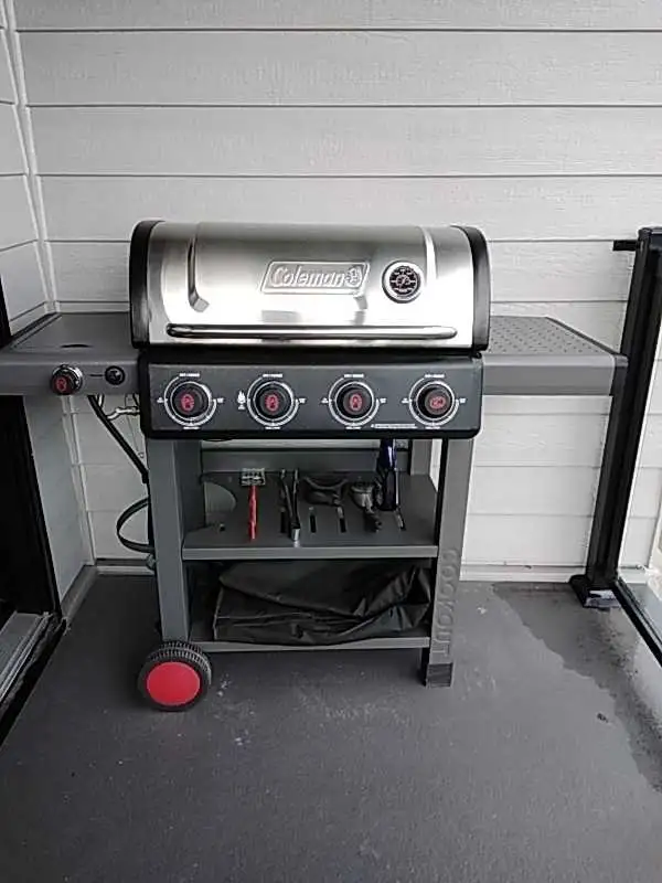 barbecue extérieur au propane