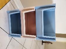 3 CONTENANTS NEUFS DE RANGEMENT DE 12'LARx8'PROFx7'HAU: $15.00 3 - Photo 3