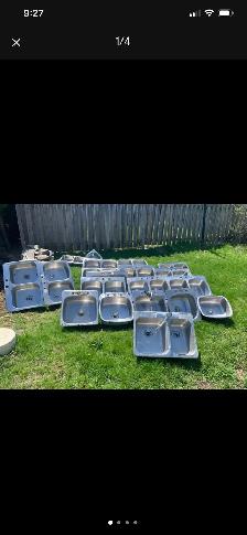 Lots of sinks - Photo 3