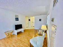 AVAILABLE SEPT. 1 MISSISS. CITY CENTRE LARGE ALL-INCLUSIVE SUITE - Photo 2