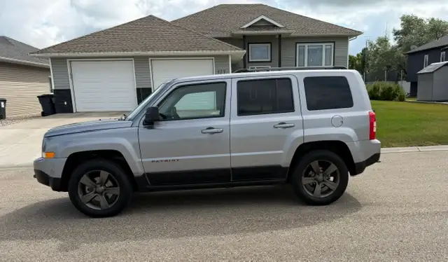 2017 Jeep Patriot 75th Anniversary Edition- AWD