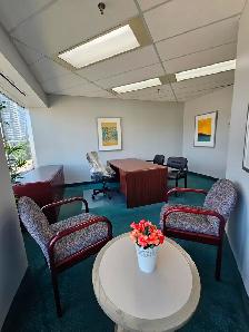 $750/mo – Single Office Spaces for Rent – Toronto, ON - Photo 4
