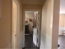 2 Bedroom 1 Bathroom Apartment - Photo 2