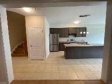4-bdr house for rent in Thorold (Welland) - Photo 2