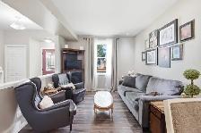 Tastefully remodelled 3bdrm 2-storey w/ finished basement! - Photo 2