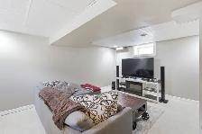 Tastefully remodelled 3bdrm 2-storey w/ finished basement! - Photo 8