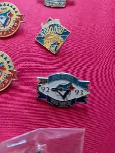 Blue Jay pins - Photo 5