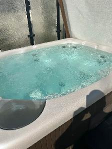 2023 Beachcomber 5 person Hot Tub - Photo 6
