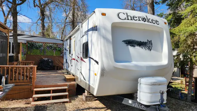 CAMPER TRAILER FOR SALE